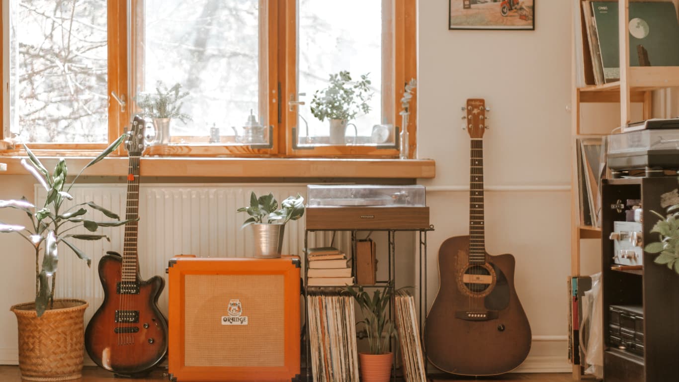 PR for Musicians and Artists – Lost Boy Entertainment Shapes Your Public Image