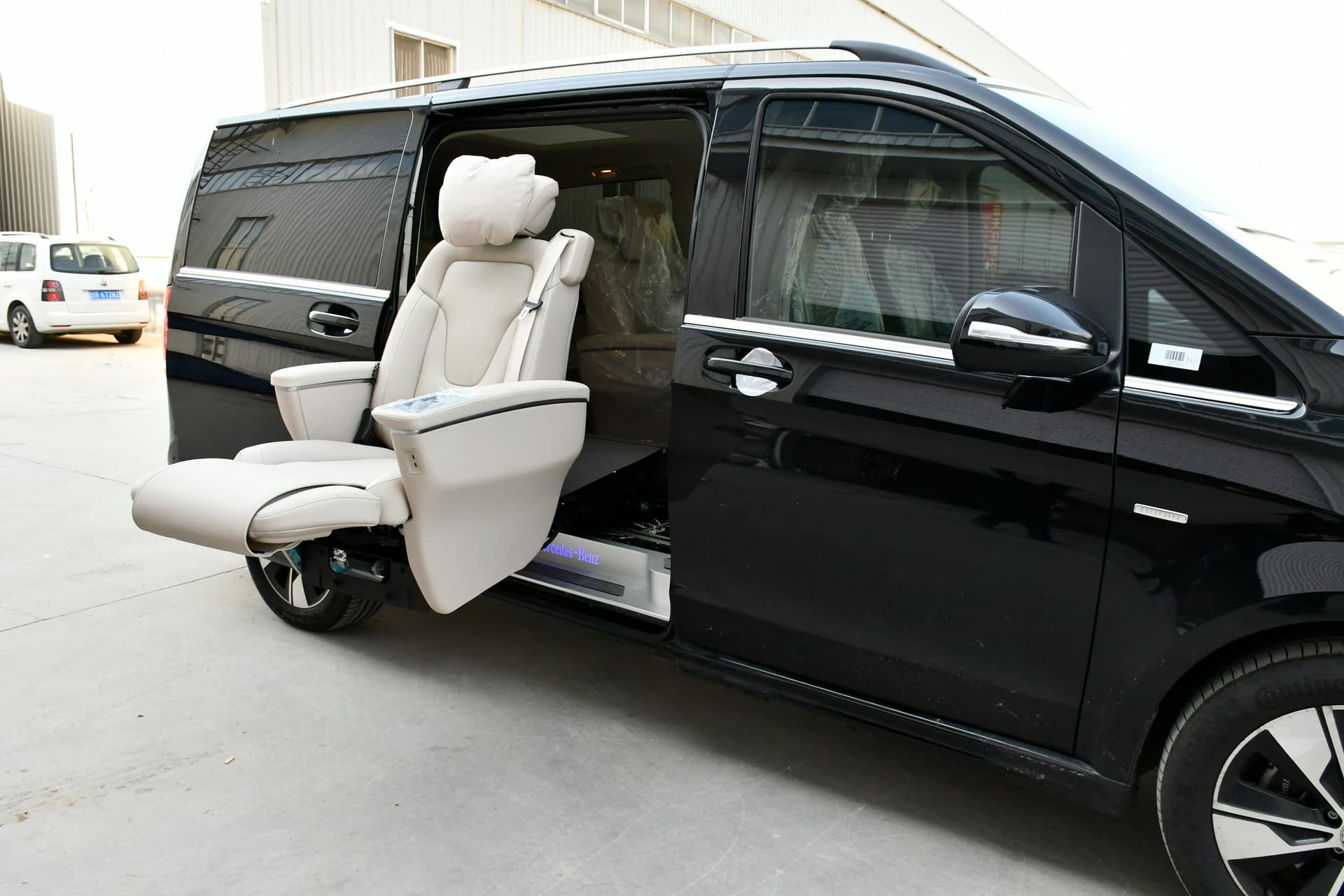 Wine tour limo service: The Ultimate Way to Explore Vineyards