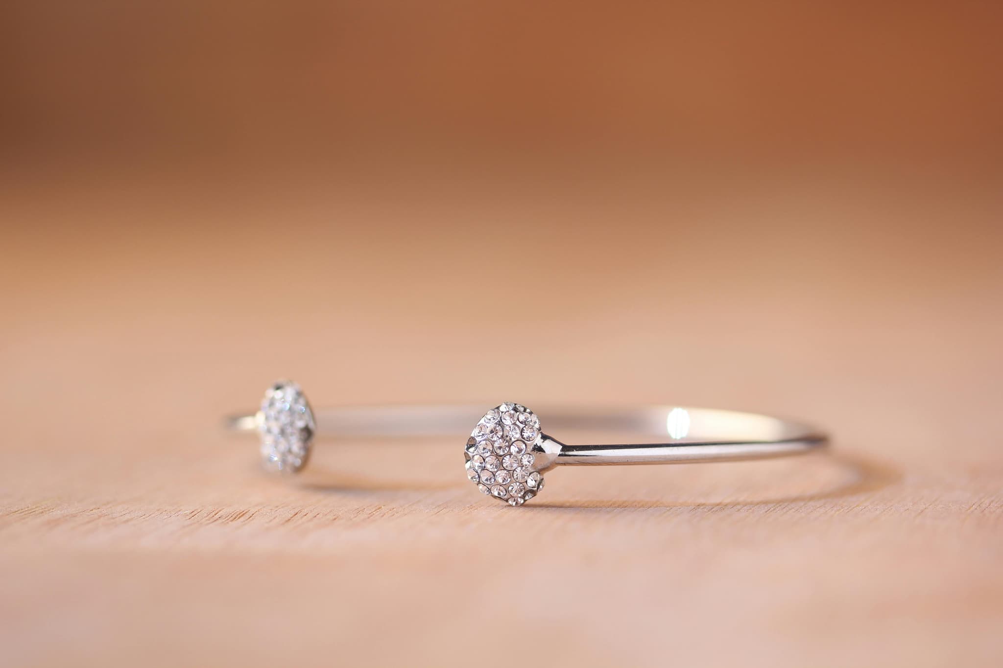 Valentine’s Day Jewellery Gifts UK: Perfect Presents for Your Loved One