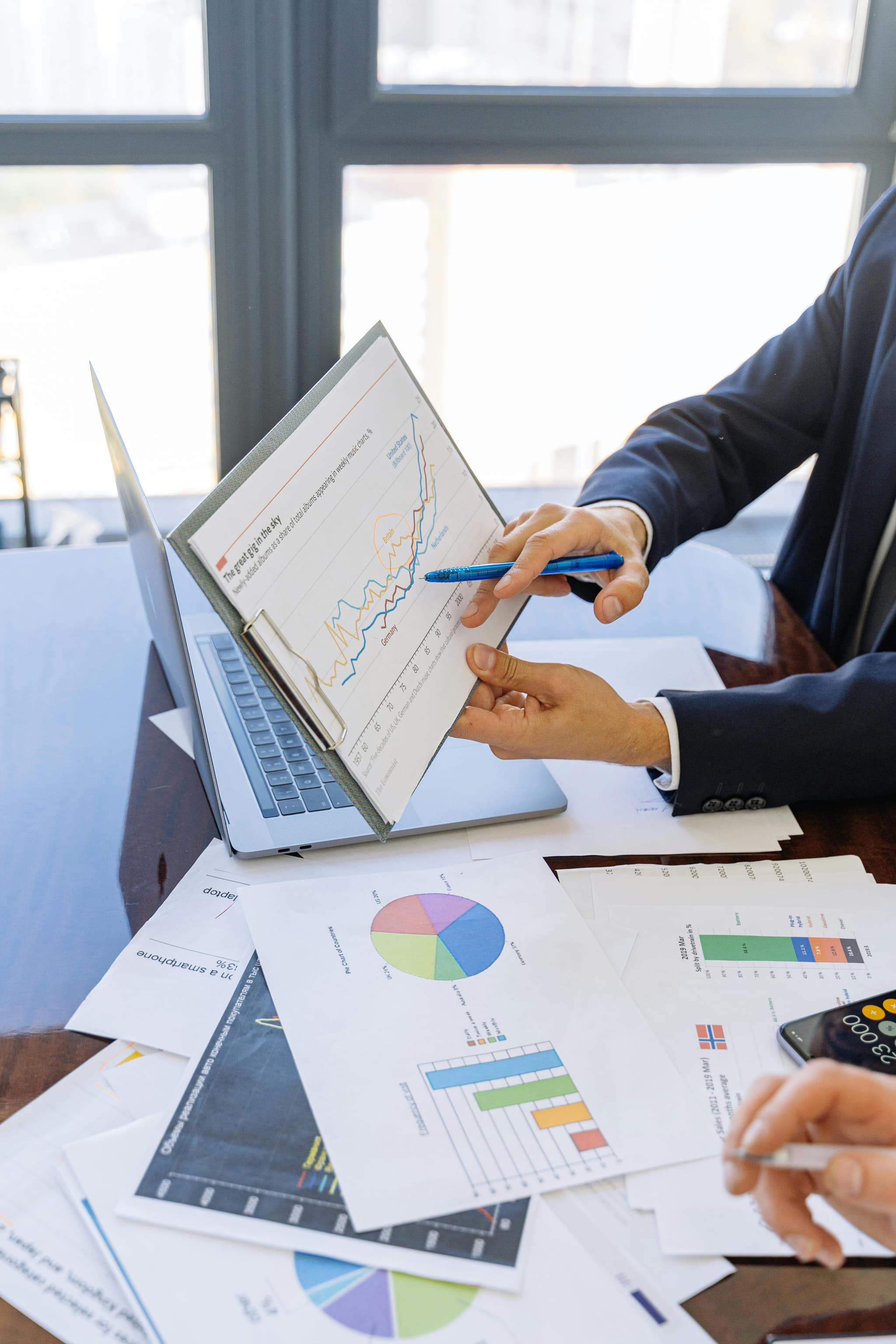 What Makes a Purchasing Consultant Essential in Today’s Competitive Market?