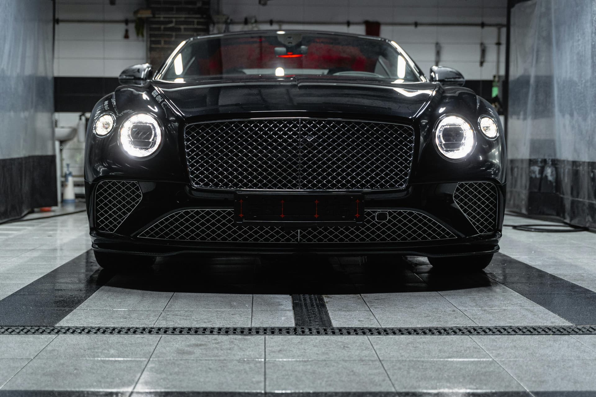 VIP Experience with Corporate Airport Transfer with Meet and Greet