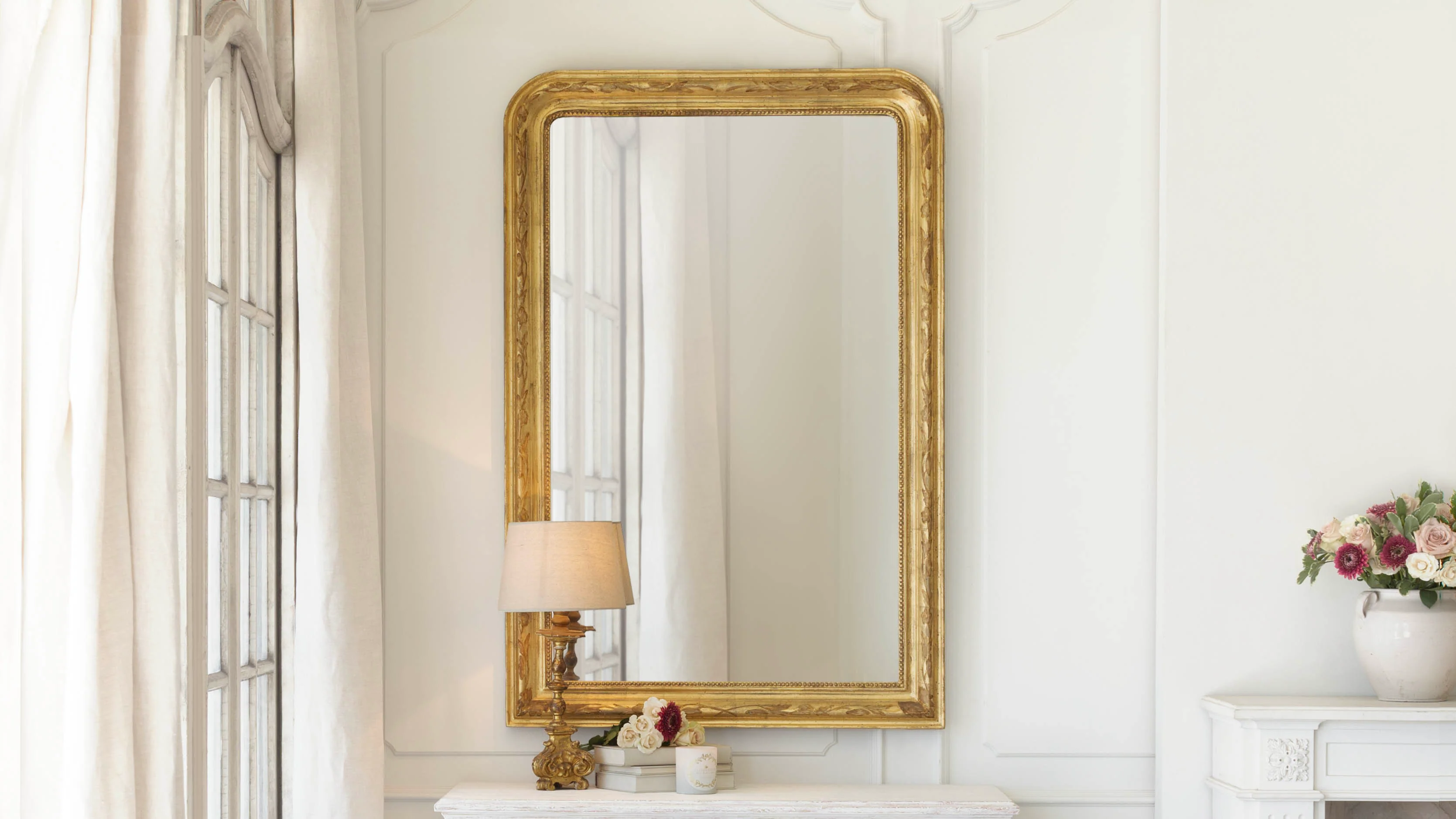 Shop Premium Gold Mirror Styles for Timeless Elegance