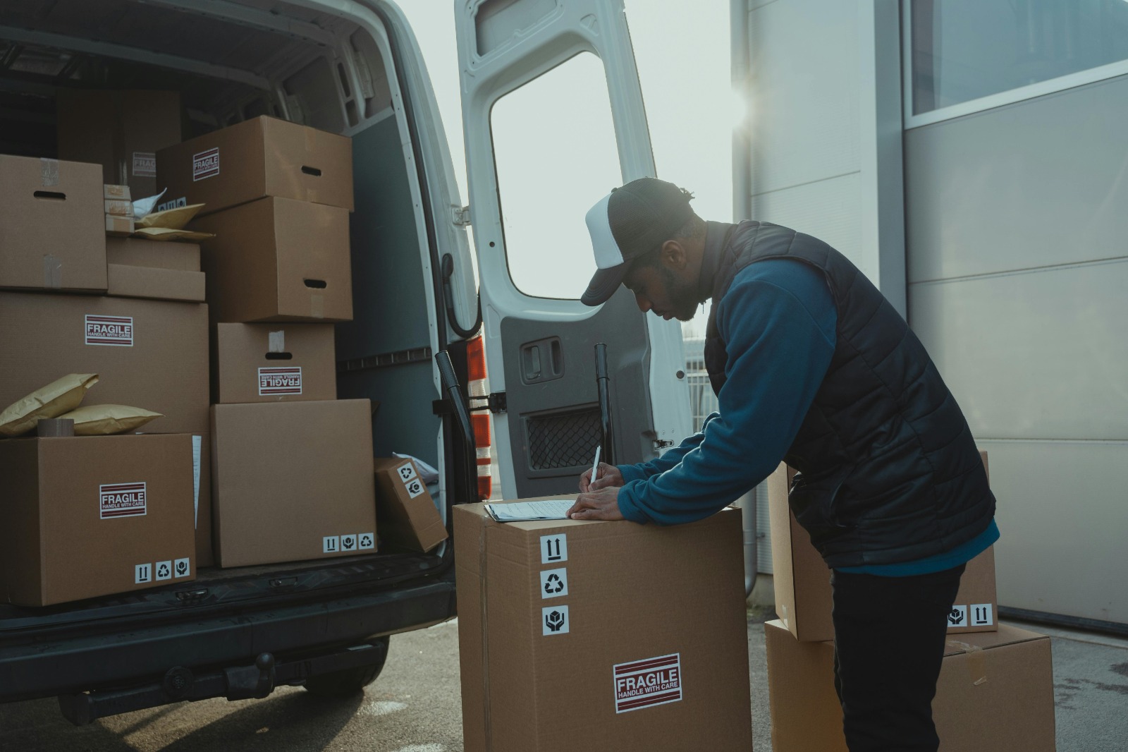 Affordable Removals Solutions with No Hidden Fees
