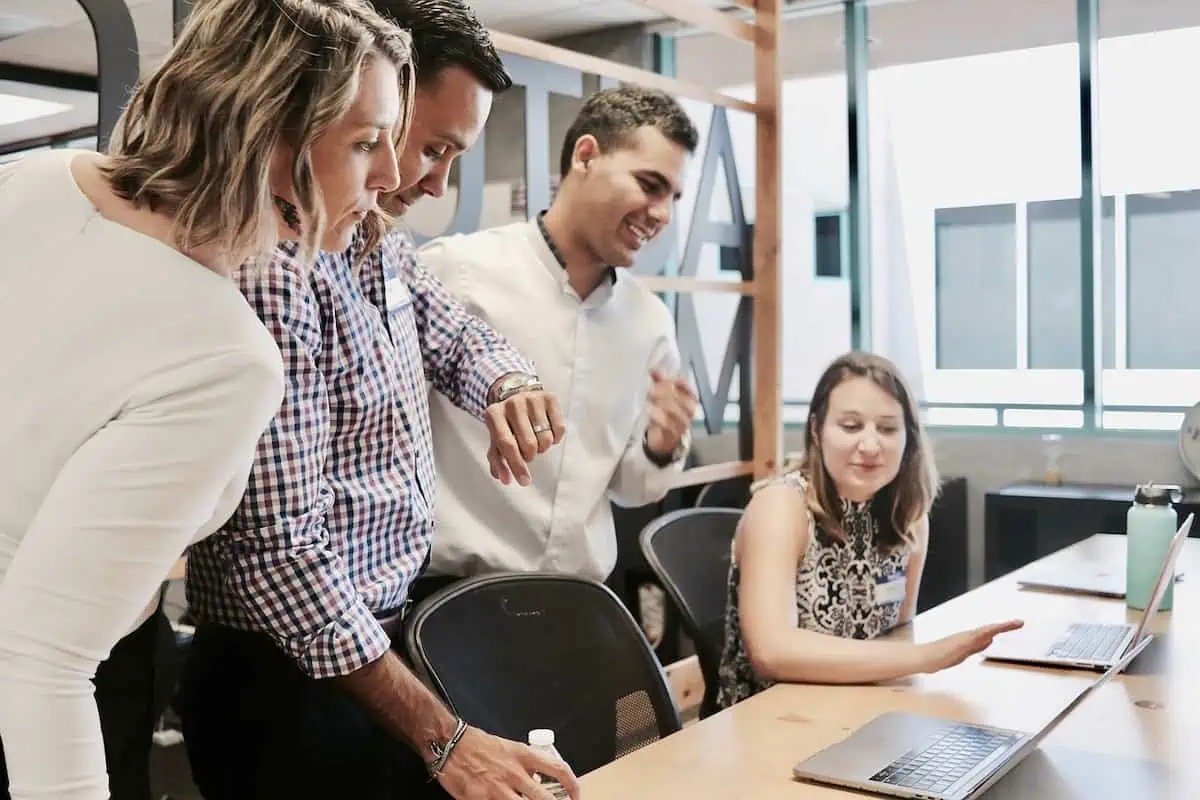Expert Tips on How to Start a Side Hustle From Scratch