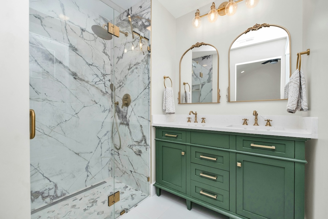 High-Quality Fitted Bathrooms Manchester with Expert Design