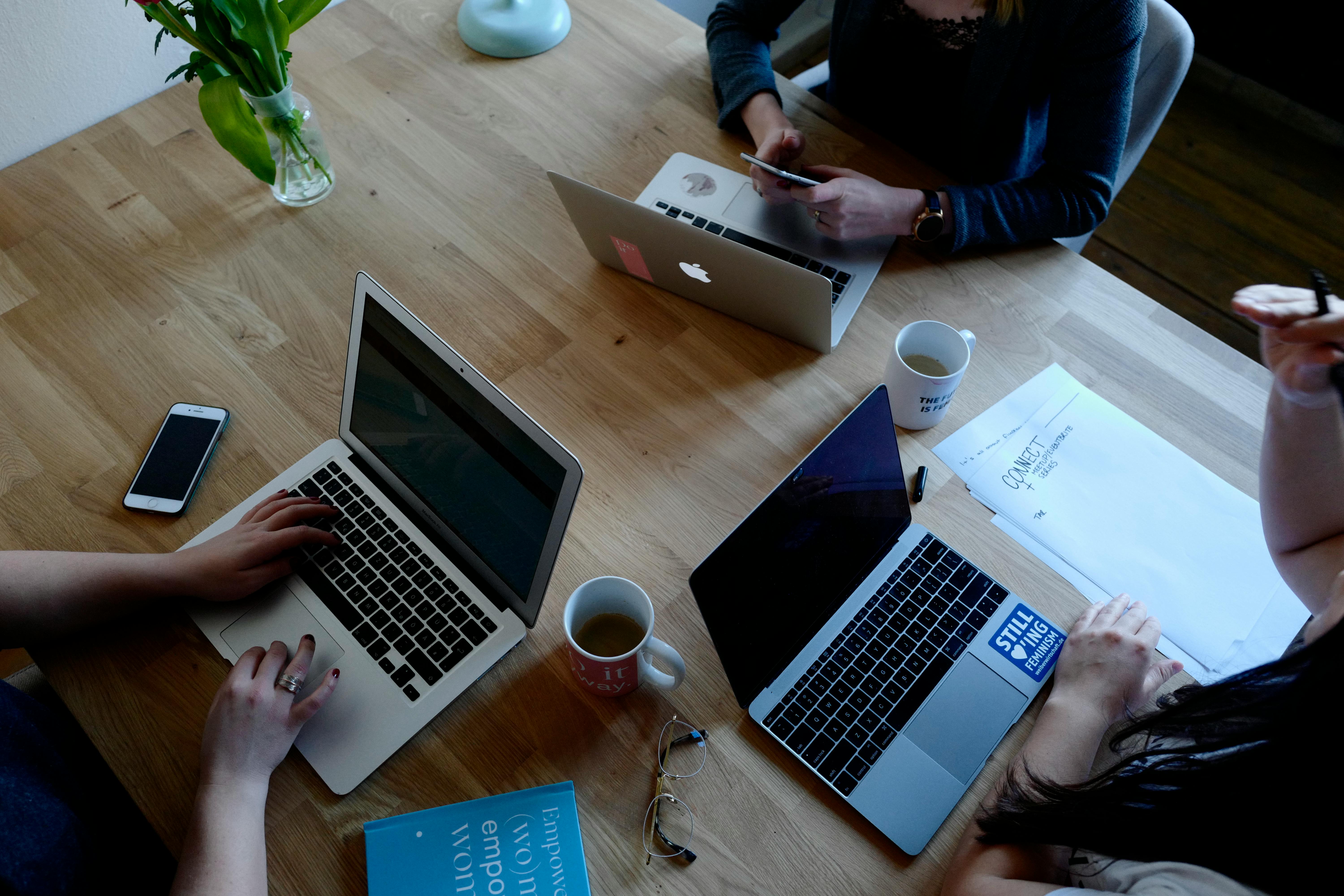 Hubspot CRM Free for Startups and Small Businesses