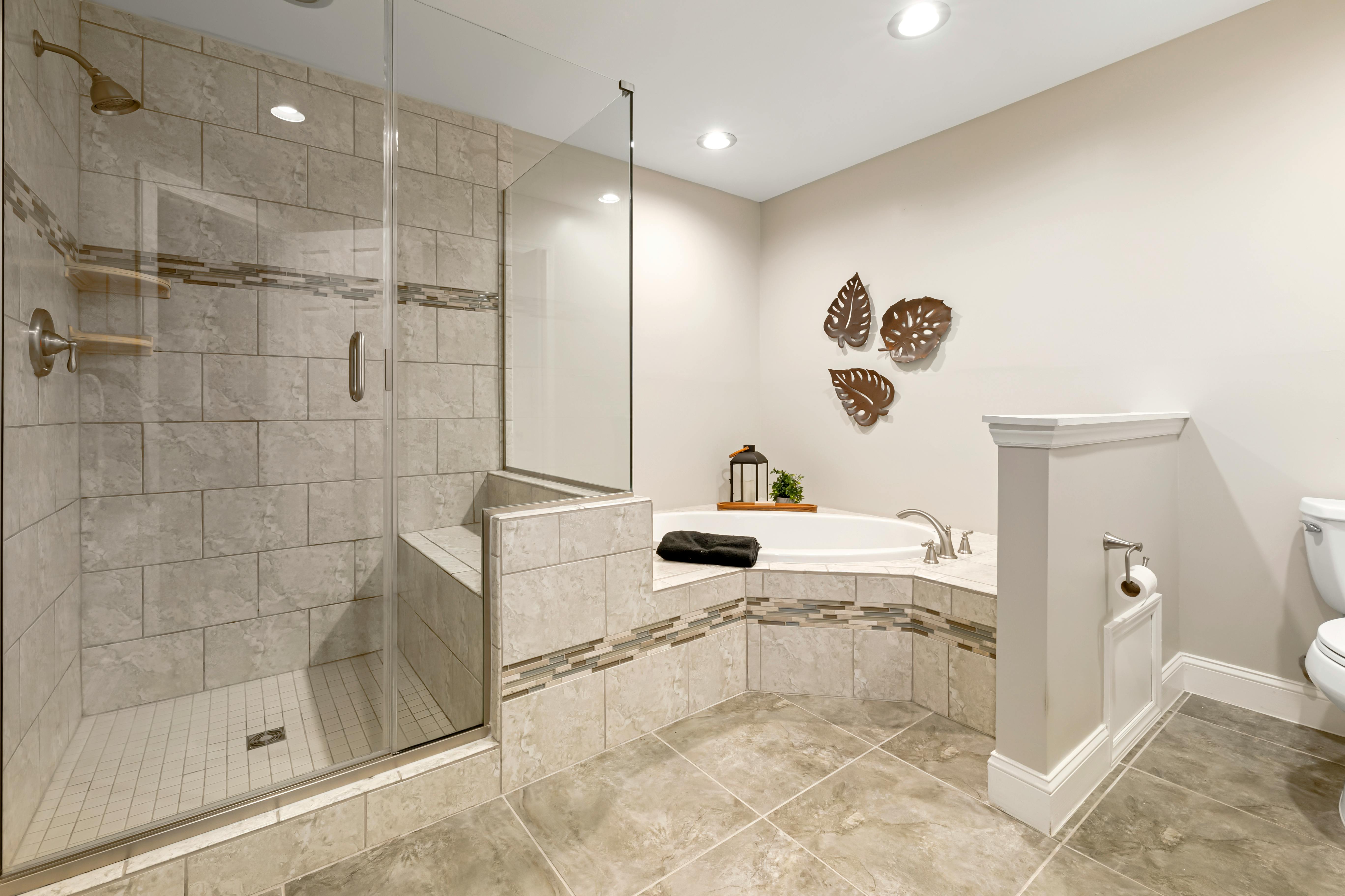 Why Homeowners Love the Black Shower Door Aesthetic