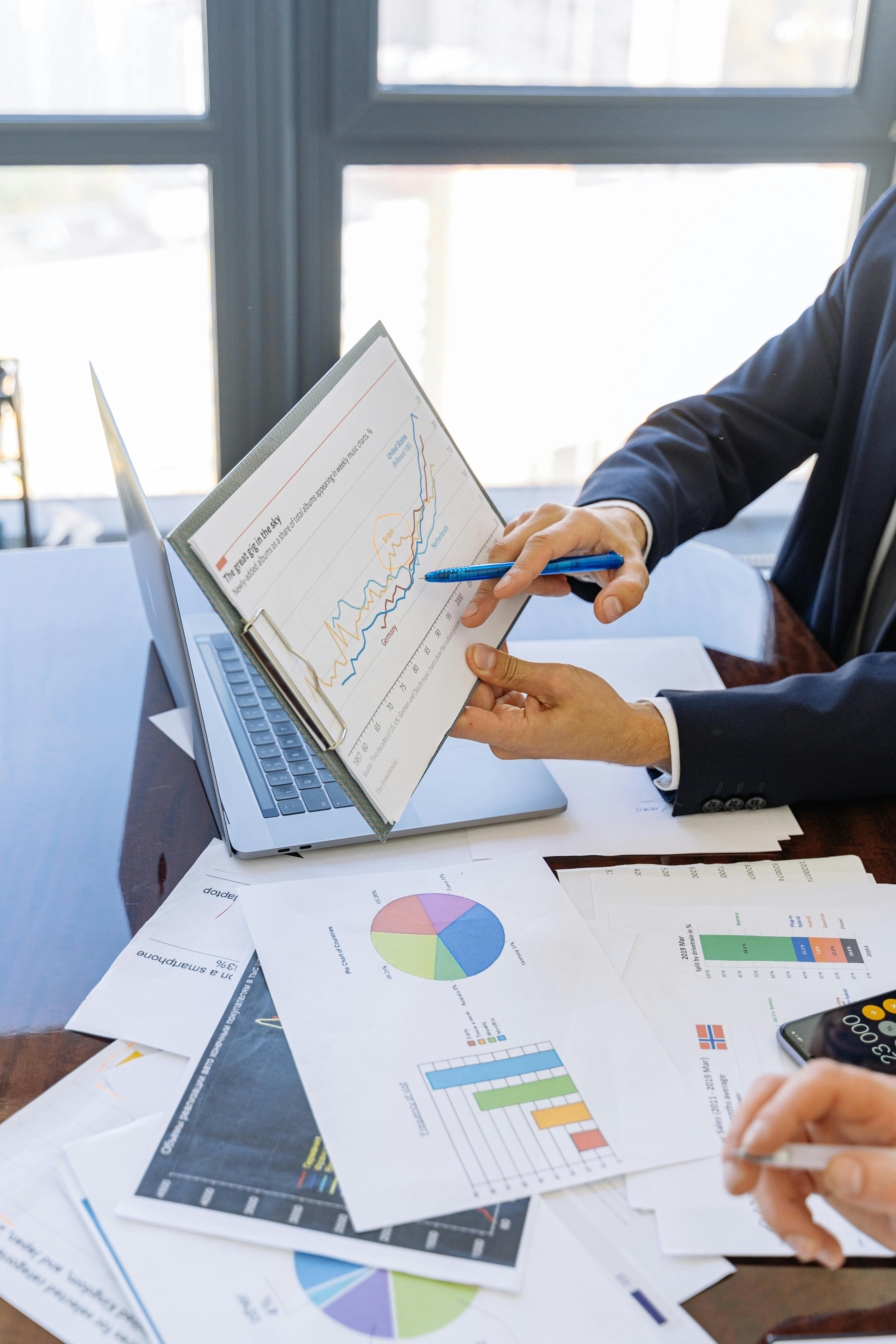 What Makes a Purchasing Consultant Essential in Today’s Competitive Market?
