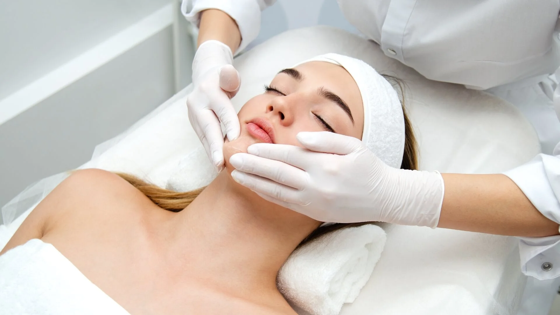 Bonvie Beauties: The Top-Rated Spa for Booty Facial Queens NY