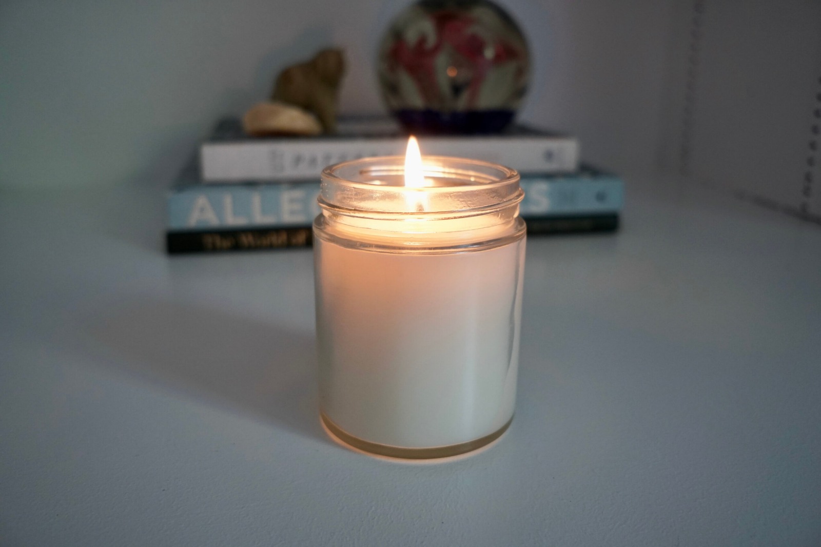 Wrap Yourself in Warmth with Our Cashmere Vanilla Musk Candle