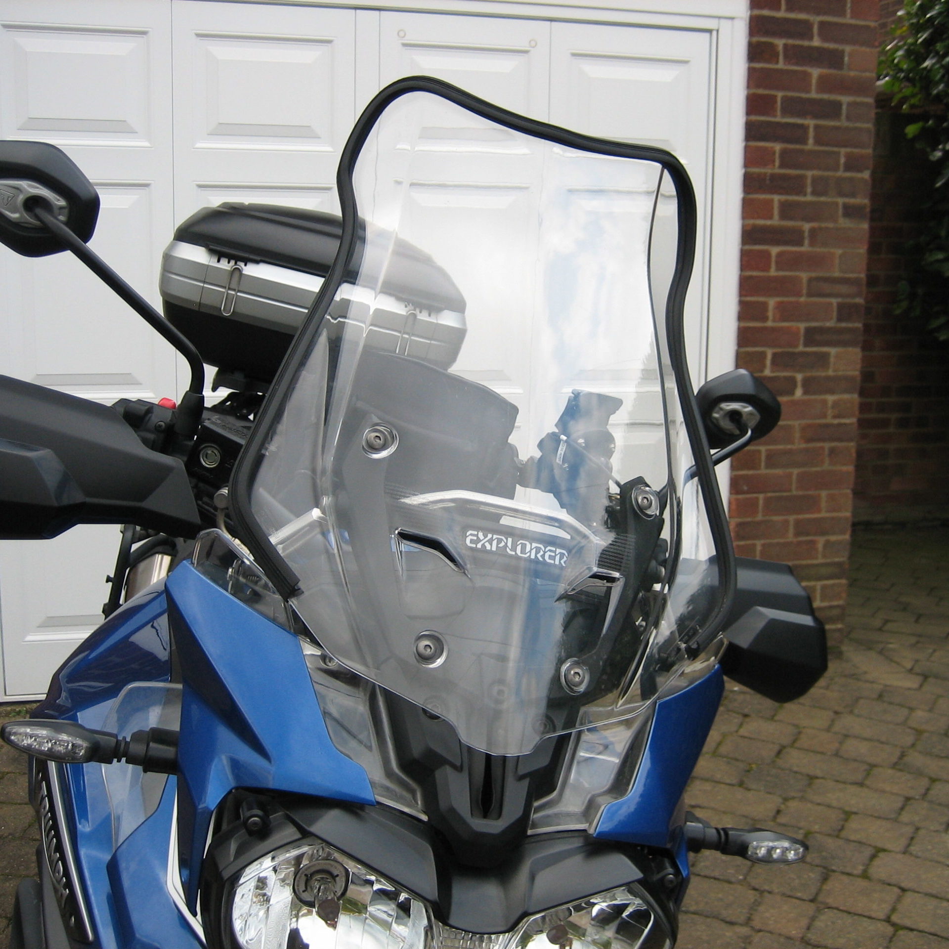 Find the Perfect Windshield for Motorcycle – Custom Designs Available