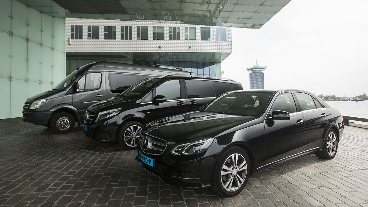 Luxury Car Service Vancouver Airport for VIP Travelers