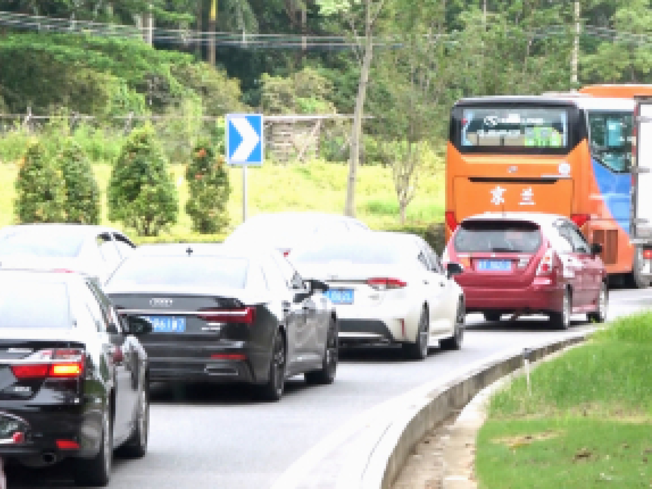 Hong Kong to Shenzhen Car Service Ideal for Airport Transfers