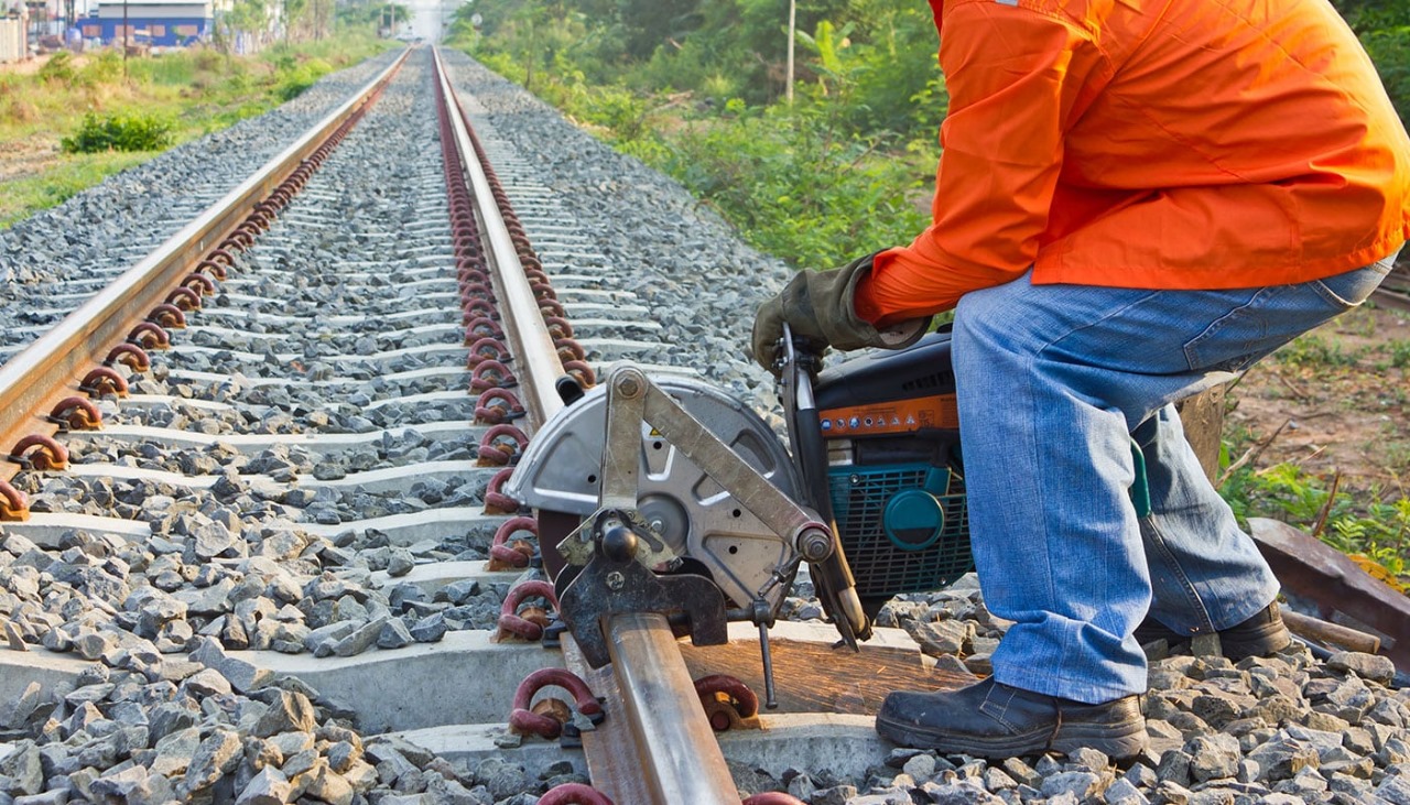 Professional Emergency Railroad Repair Services for Critical Rail Needs