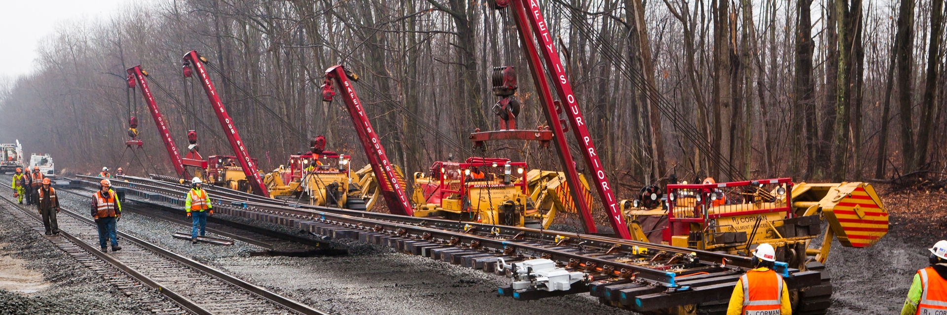 Ensuring Safety and Efficiency with Emergency RailroadRepair Services